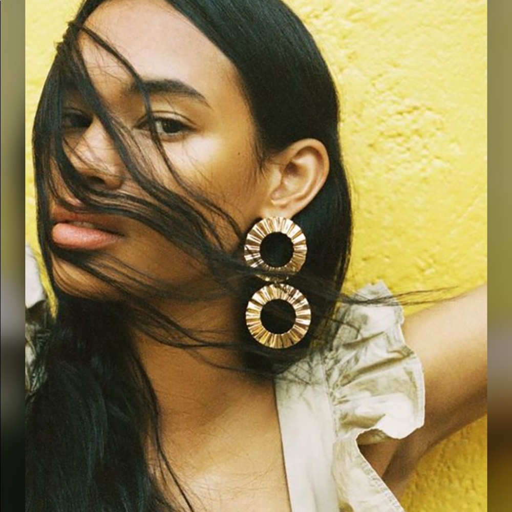 Gold Crinkle Earrings